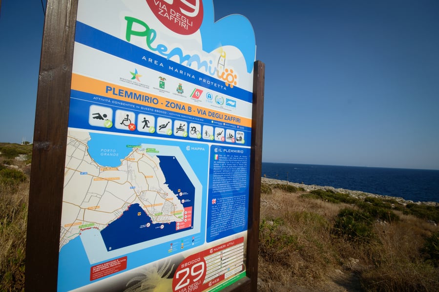 Mapa en Via degli Zaffiri en playas de Siracusa Sicilia Italia