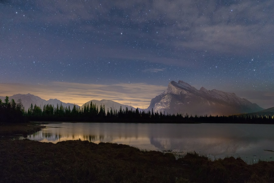 vermilion lakes parque nacional de banff viajes fotograficos naturaleza montañas rocosas de canada viaje fotografia nocturna