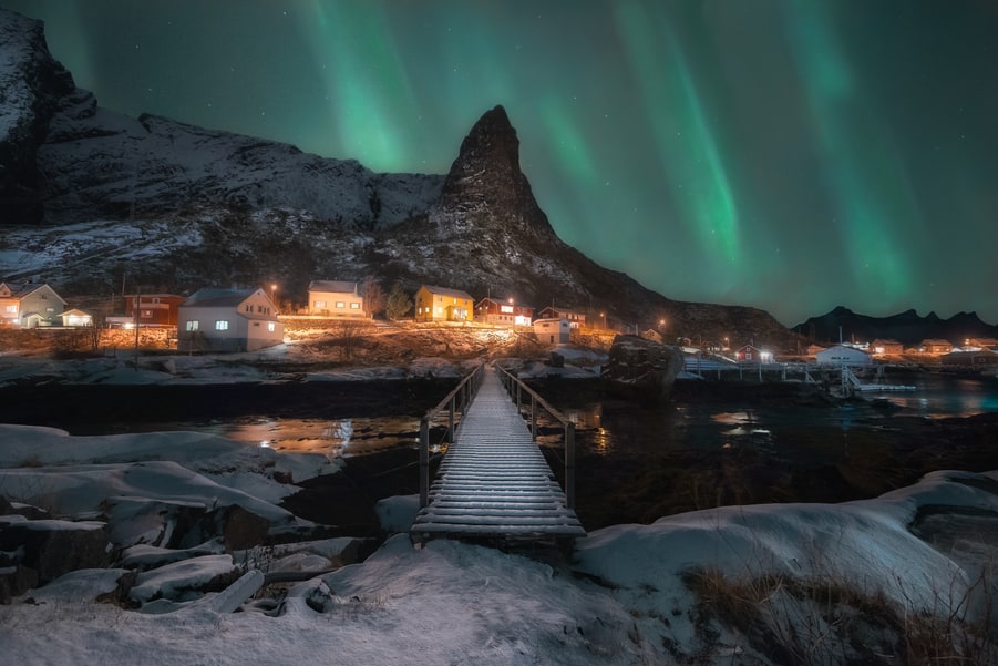 mejores viajes fotograficos en lofoten para ver auroras boreales en noruega