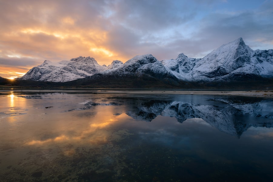 landscape and nature lofoten photo trip best sunset in winter time