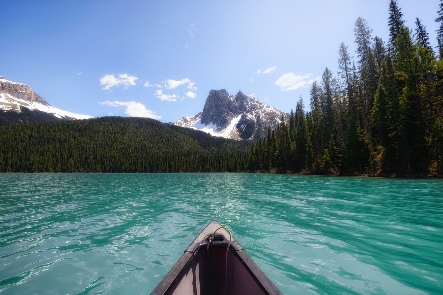 canoa en emerald lake lago turquesa guia completa