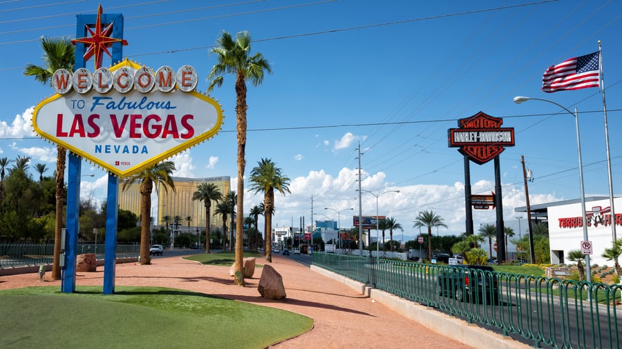 Las Vegas, Nevada, esta to travel to the us