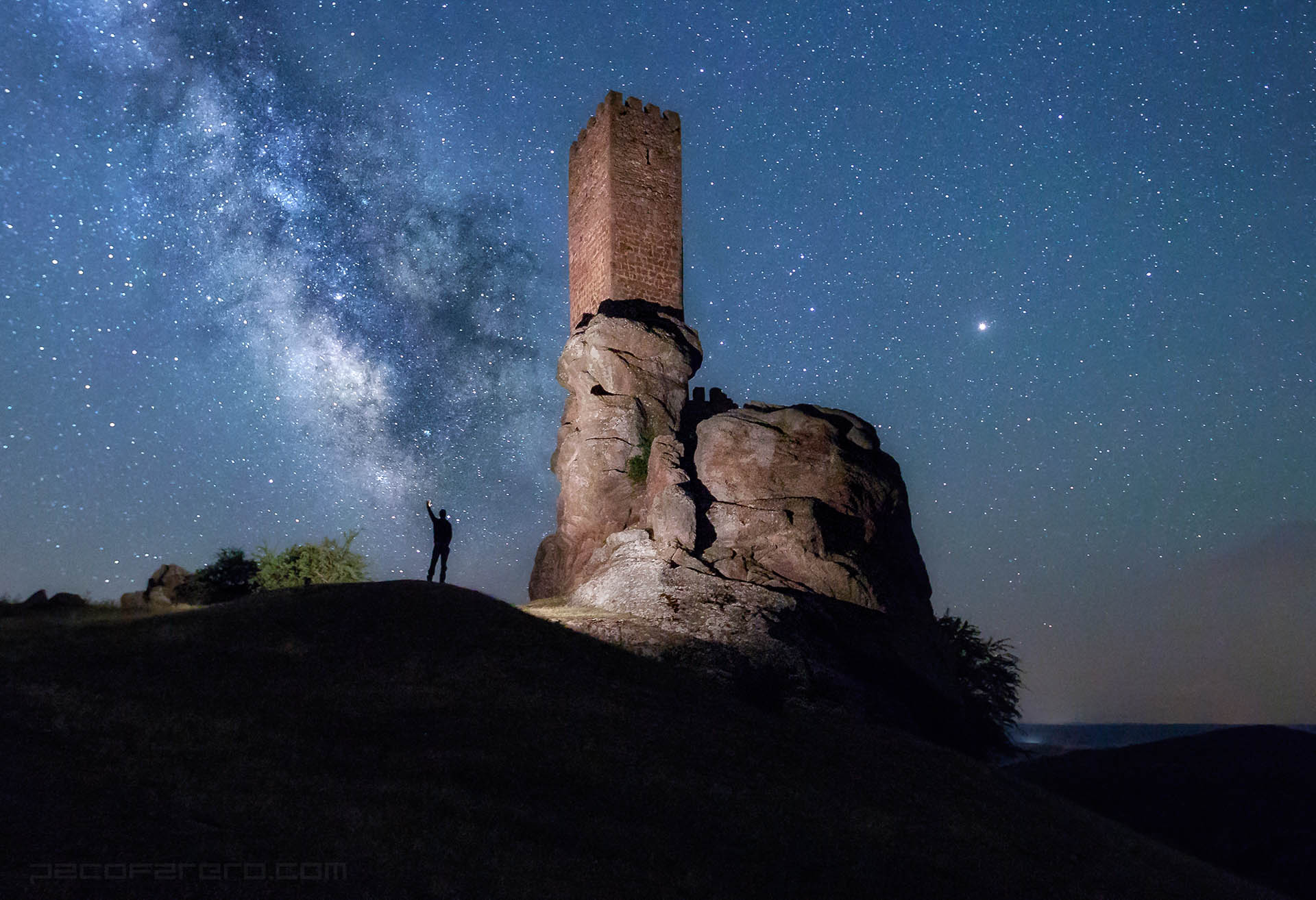 Milky Way Castle Starry night sky sense of scale Zafra Castle Game of Thrones