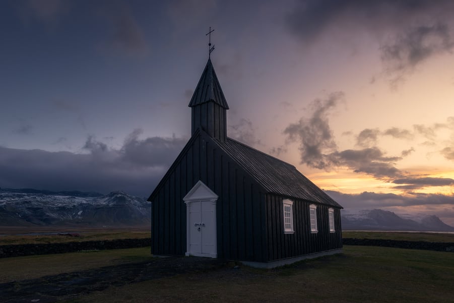 foto tour islandia iglesia negra mejores fotos