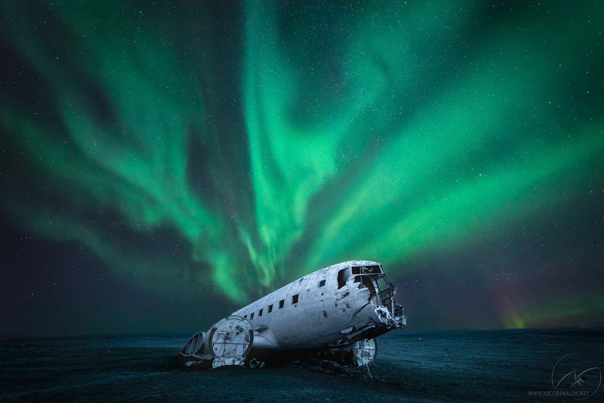 Auroras boreales US Navy DC-3 Wreckage Avion Islandia abandonado