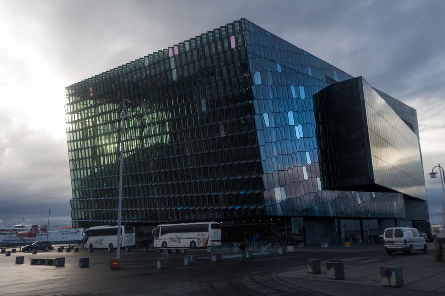 Harpa, un edificio emblemático que ver en Reykjavík
