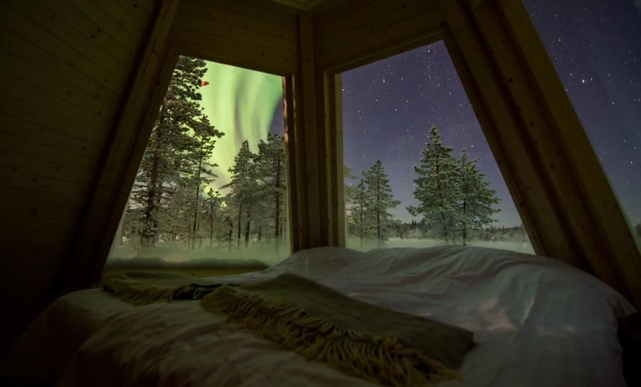 northern lights from the bed hotel