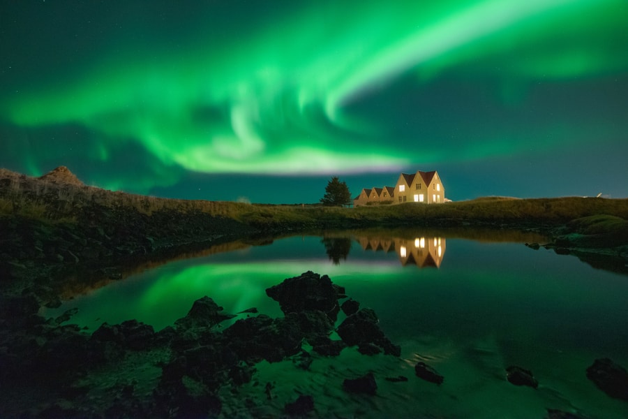 Northern Lights Iceland Reykjanesviti