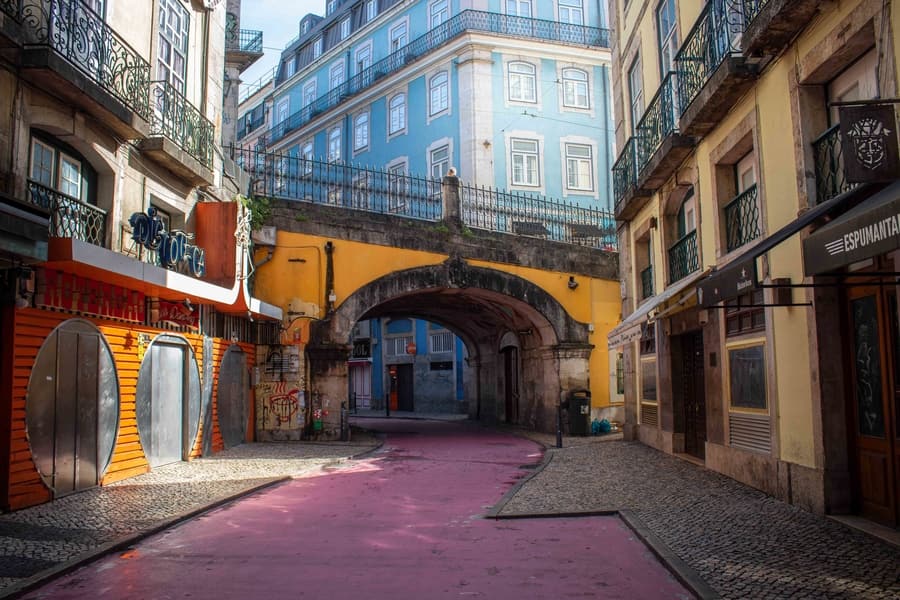 Pink Street, an interesting place in Lisbon to visit