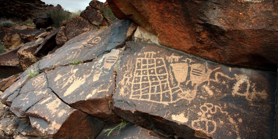 Petroglyph Canyon Trail, hike near Las Vegas Nevada