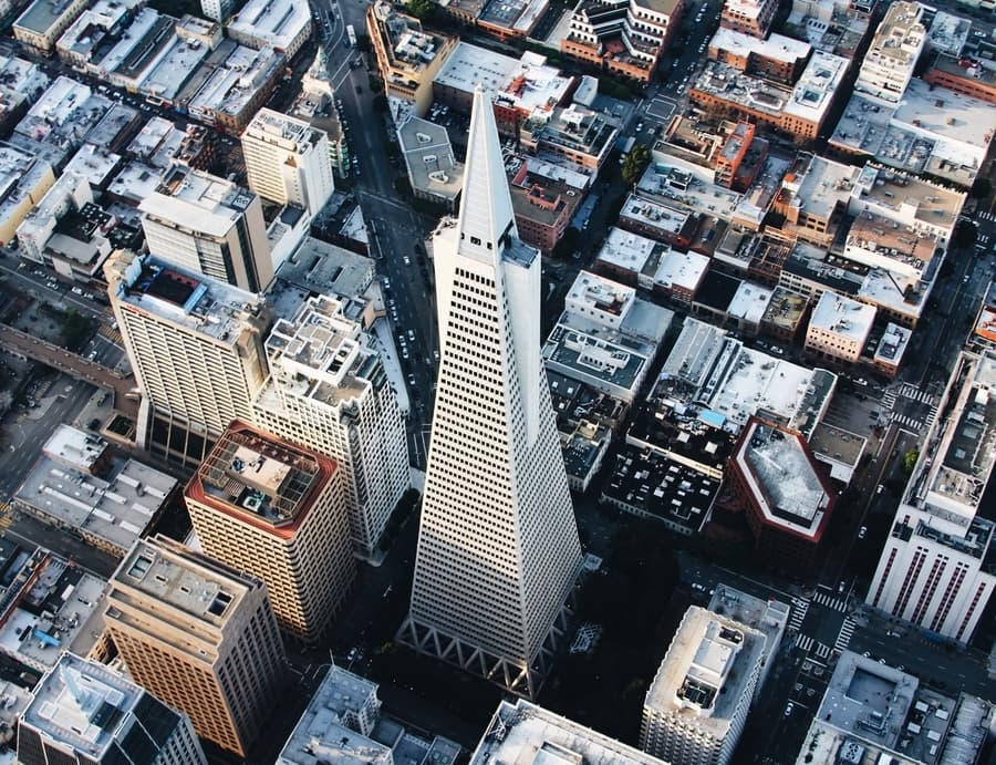 Transamerica Pyramid, a skyscraper to visit in San Francisco