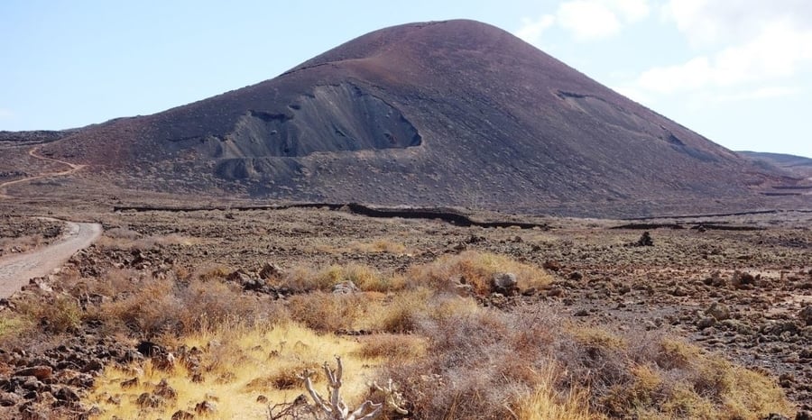 Calderon Hondo Volcano, the best hiking route in Fuerteventura