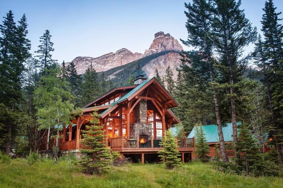Cathedral Mountain Lodge, good area to stay in Yoho