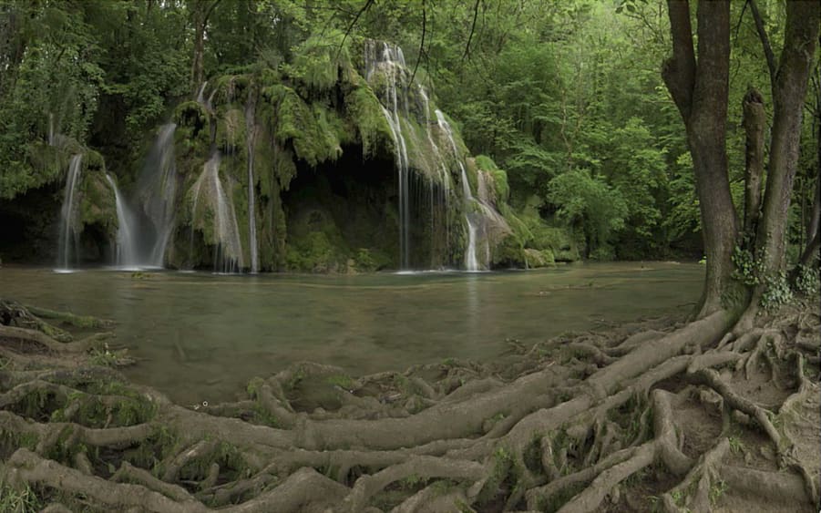 Enrico Fossati’s moody landscapes videos