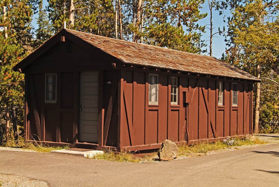 Old Faithful Lodge, cheap hotel in Yellowstone National Park