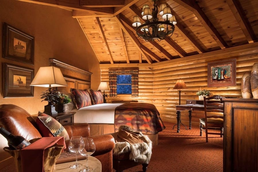 Rustic Inn Creekside, one of the best hotels in Grand Teton, USA