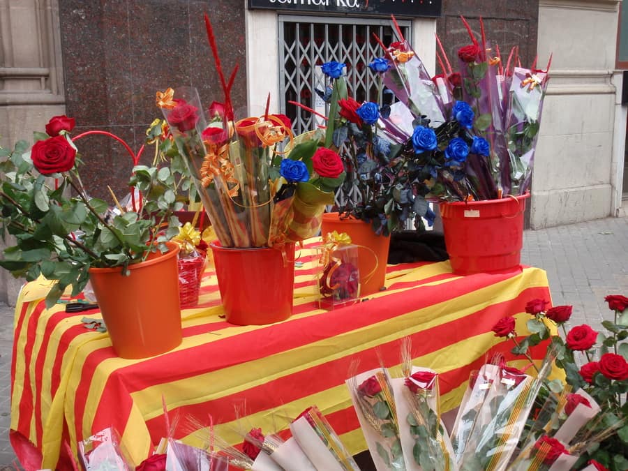 Sant Jordi Festival, things to do in Barcelona for couples