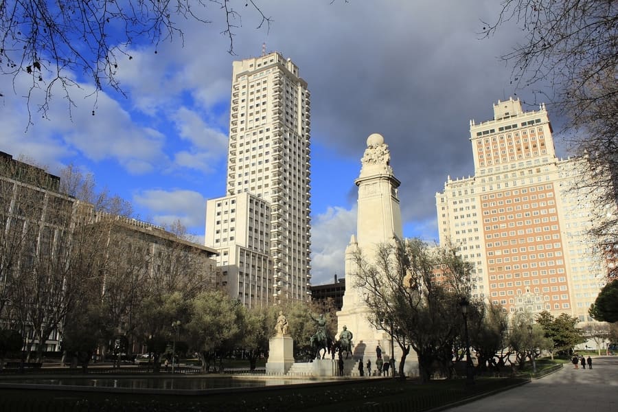 Plaza de España, lugares para visitar en Madrid, España