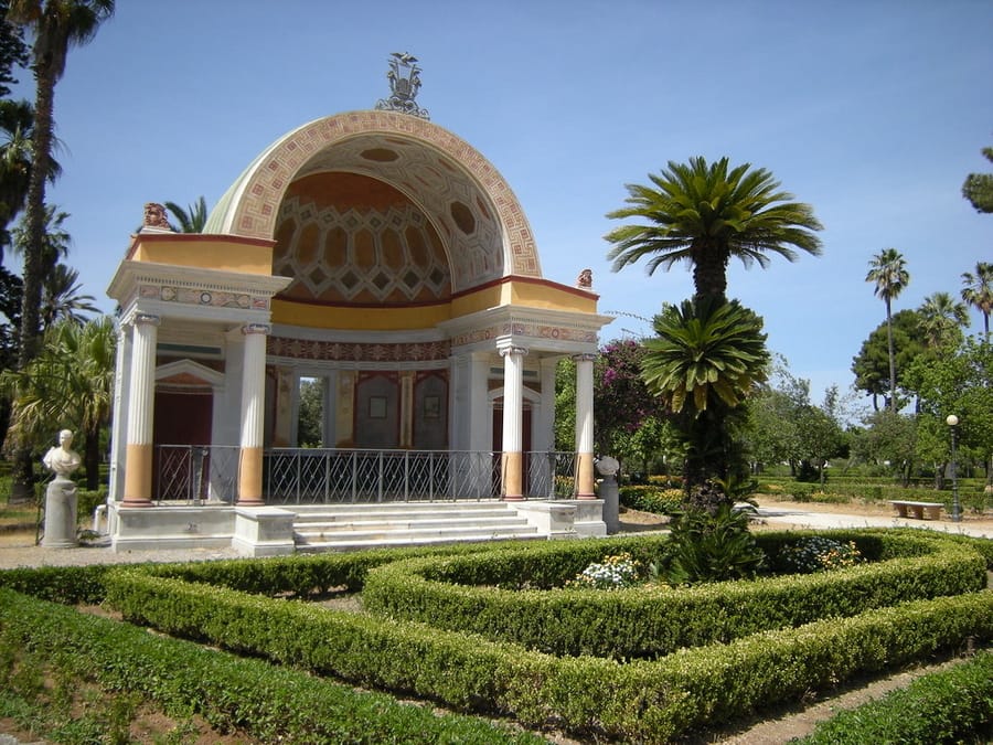 Villa Giulia, a cool thing to do in Palermo sicily