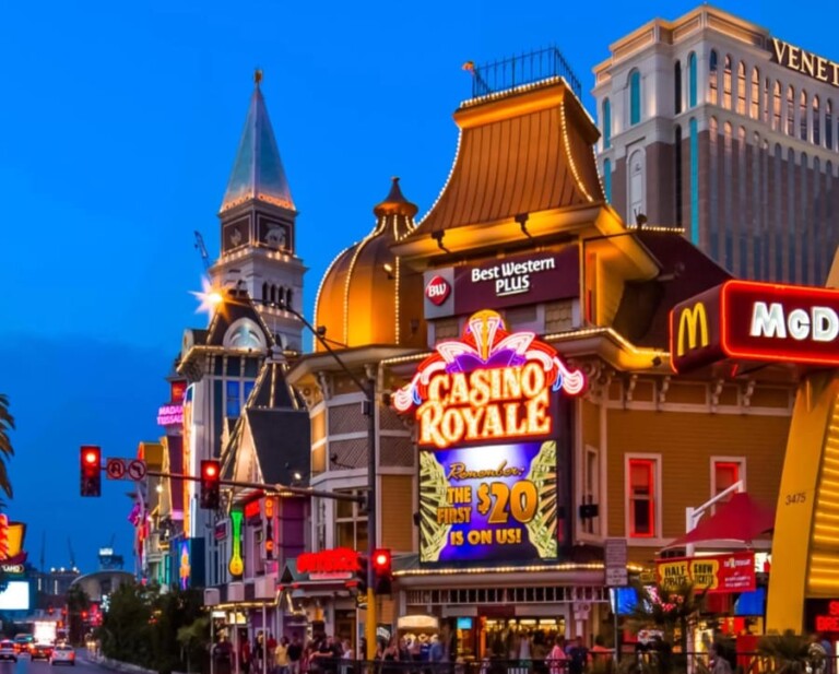 6 Best Hotels In Las Vegas Without Resort Fees + Map