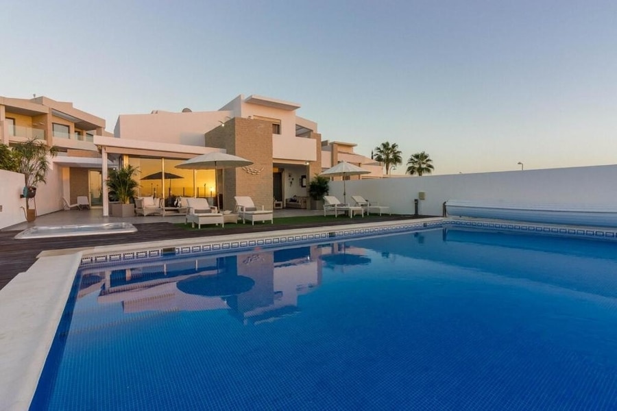 Villa White Whale, casas rurales Tenerife con piscina y jacuzzi