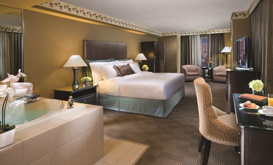 Hotel Rooms and Suites Off Strip