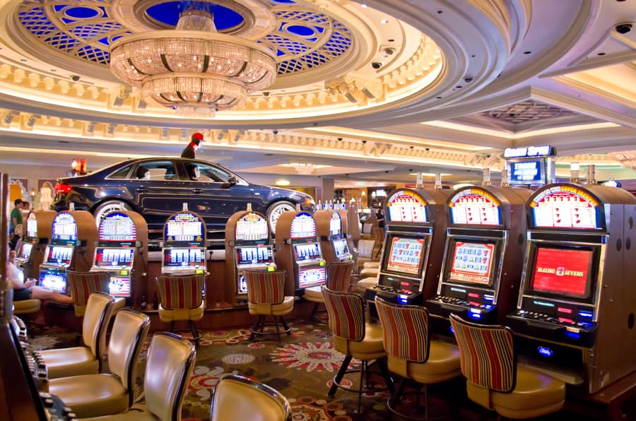 A Guide to Playing Slots on the Strip 