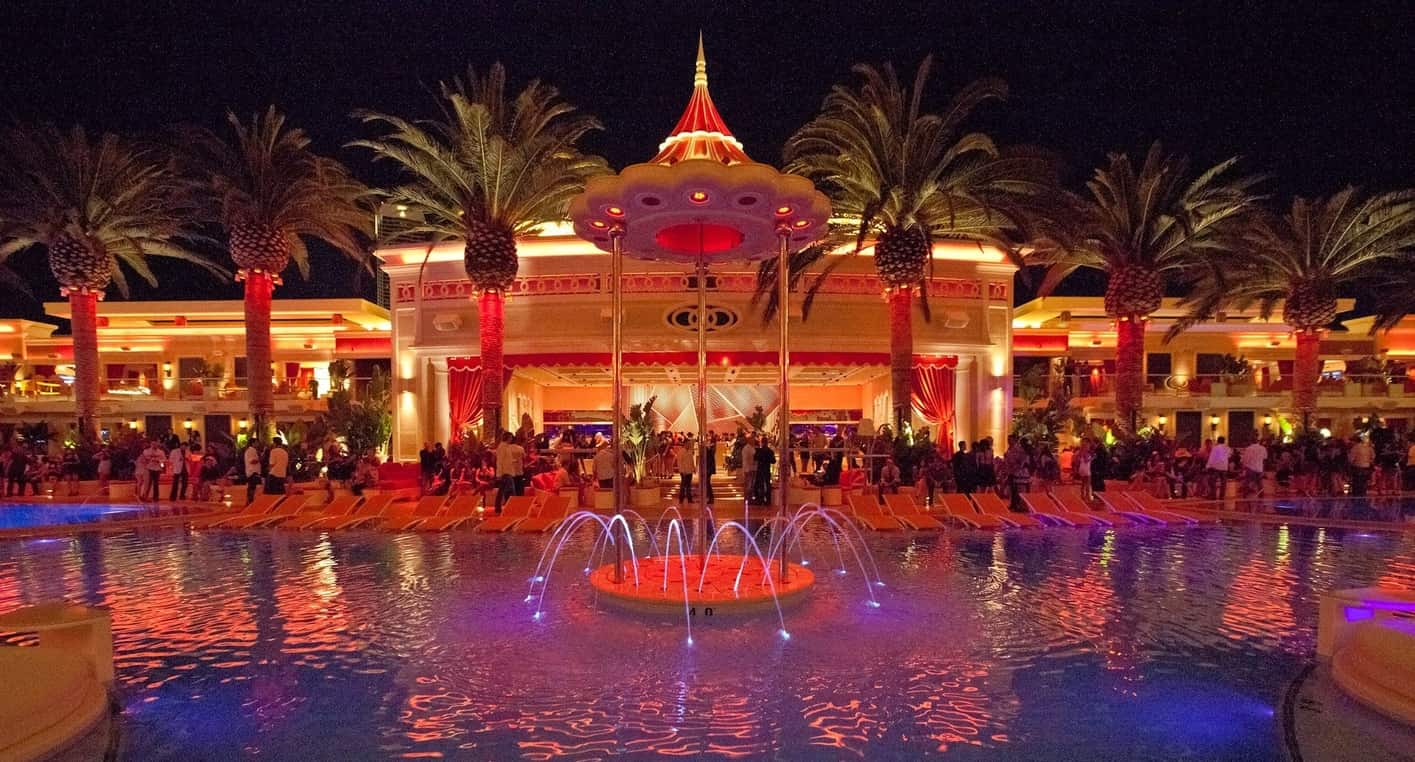 Experience The Las Vegas Nightlife: Nightclubs & Pool Parties