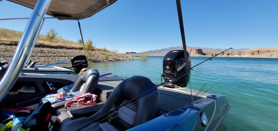 Pesca en el Lake Mead, pescando en el Lago Mead