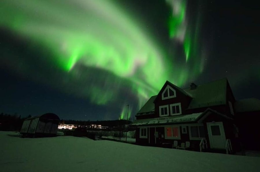 Arctic Colors Northern Lights Apartments, aurora borealis hotel sweden