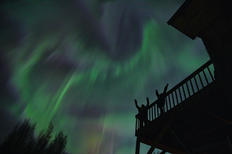 Tour de avistamiento de auroras en Fairbanks con servicio de fotografía, una de las excursiones de aurora boreal Fairbanks, Alaska 