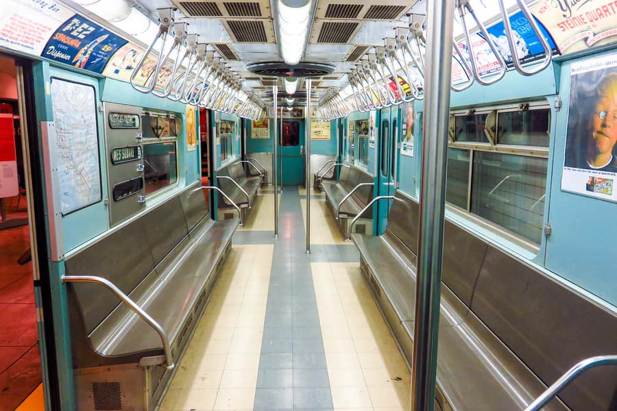 Exhibición sobre el metro en New York Transit Museum, uno de los mejores museos en Brooklyn