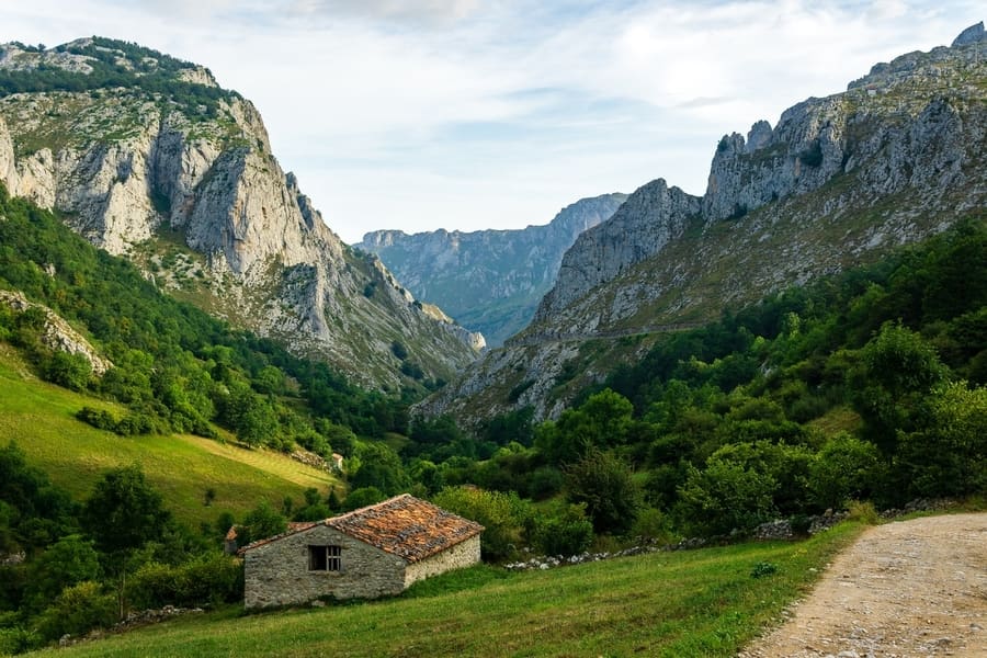 Lakes of Covadonga, best things to do in northern spain
