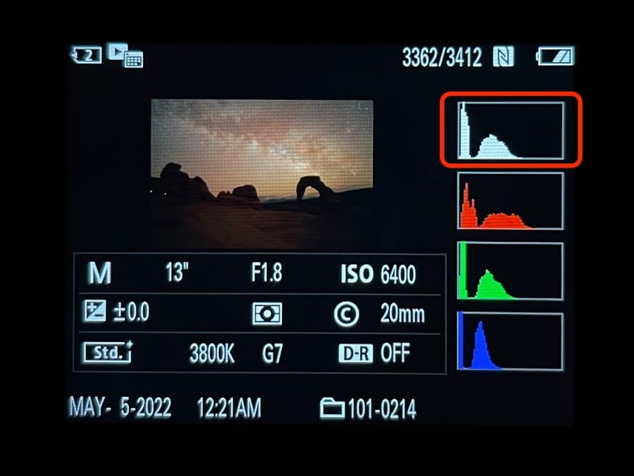 Check the histogram in star tracker astrophotography