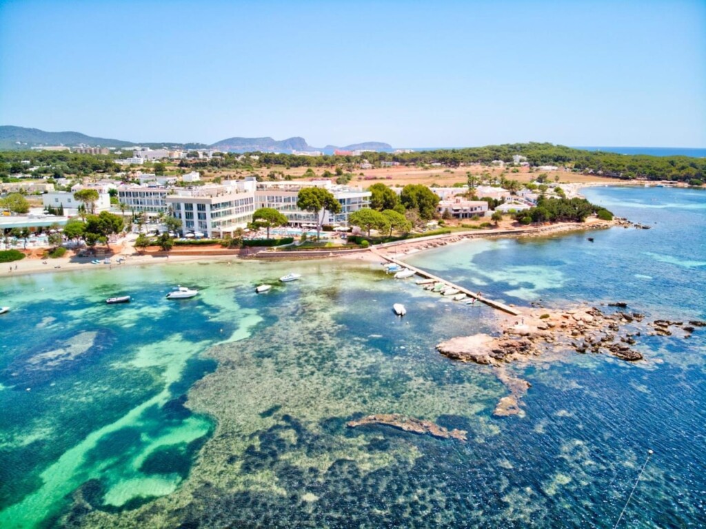 ME Ibiza, mejor hoteles de playa en España