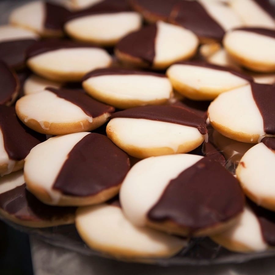 Black and white cookies, bakery nyc upper east side