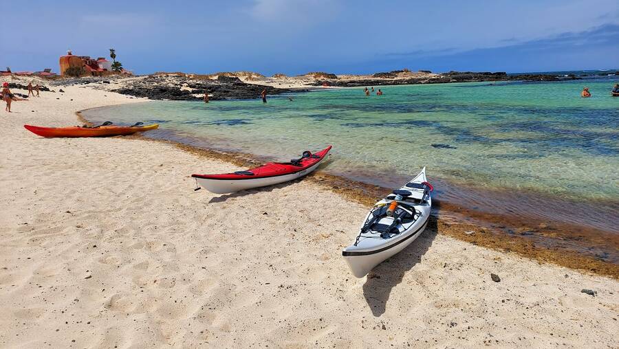 Playa de la Concha, la mejor playa que visitar en El Cotillo, Fuerteventura