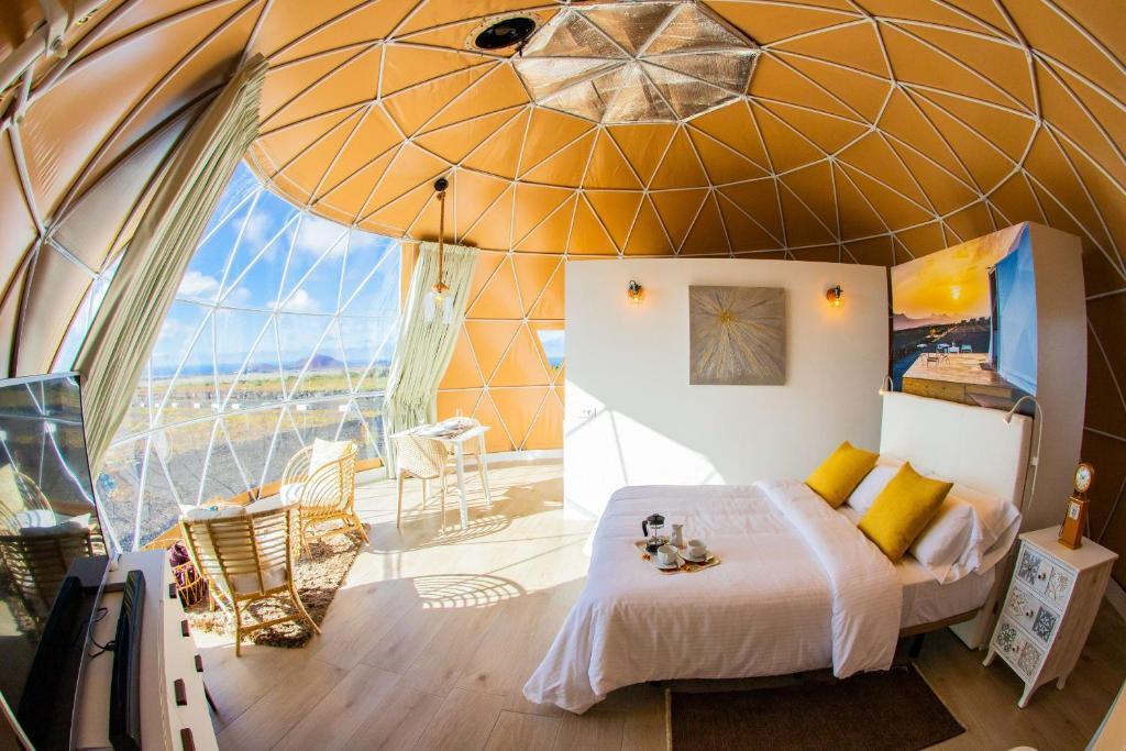 Eslanzarote Eco Dome Experience, uno de los hoteles con encanto en Lanzarote con inslalaciones originales