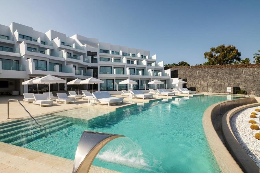 Royal Marina Suites Boutique Hotel, uno de los hoteles boutique en Lanzarote con piscina
