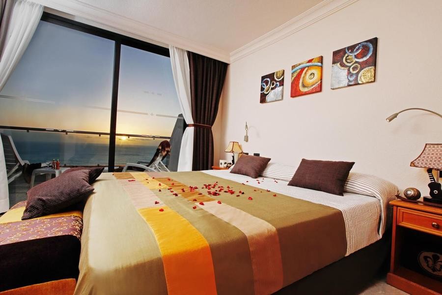 Royal Sun Resort, un hotel en los acantilados en los Gigantes donde alojarse