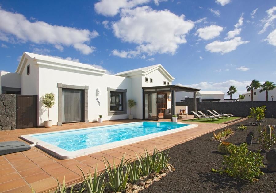 Villas Coral Deluxe, unas villas en Playa Blanca, Lanzarote con piscina privada para que puedas disfrutar al máximo