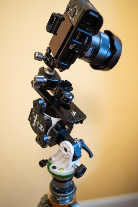 Camera setup with a SkyWatcher Star Adventurer Mini