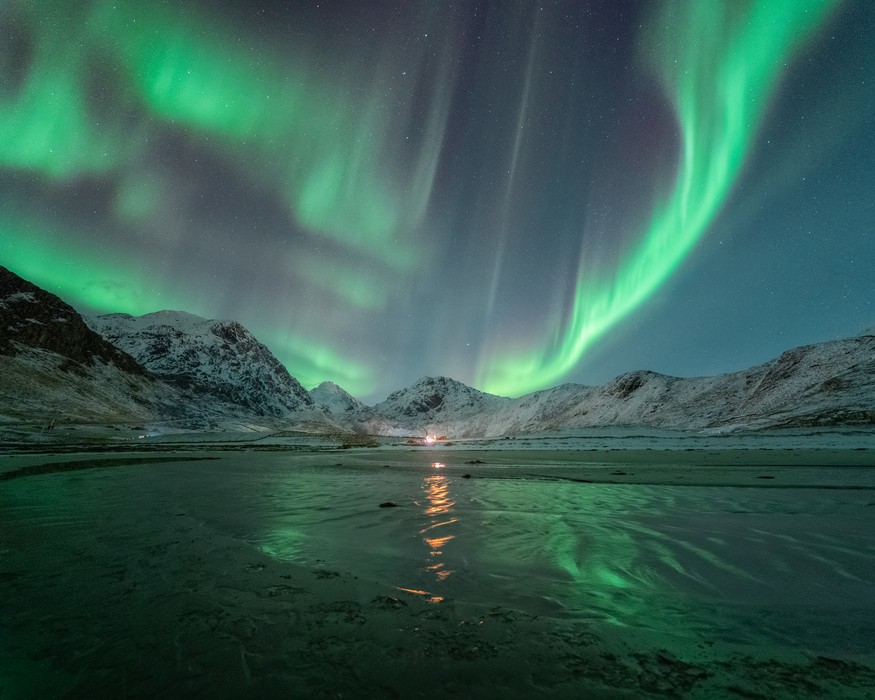 northern lights in uttakleiv lofoten islands photographer