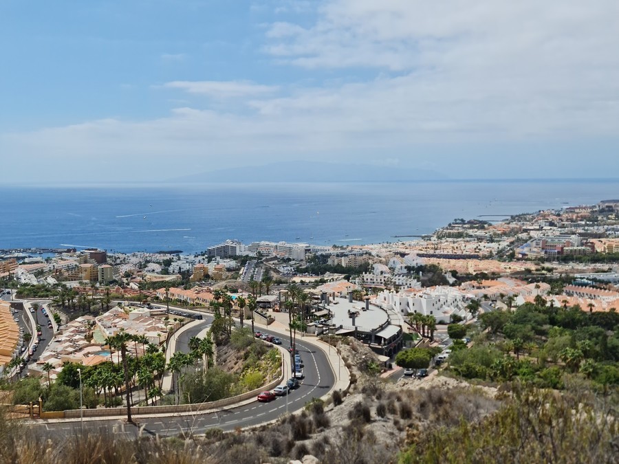 Costa Adeje, un buen sitio para alquilar barcos en Tenerife