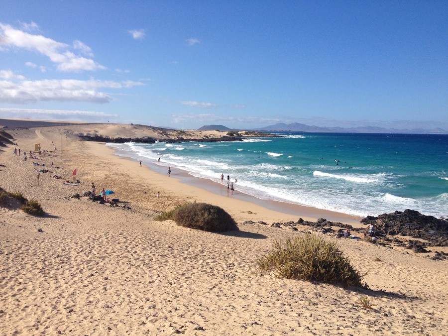 Las playas de Corralejo en el Parque Natural de Corralejo, de los mejores lugares que ver en Fuerteventura