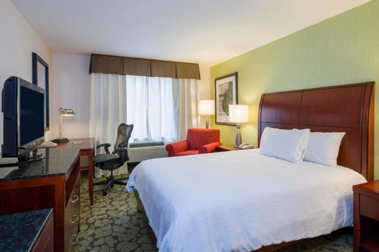 10 Best Cheap Hotels in Queens, New York, in 2024