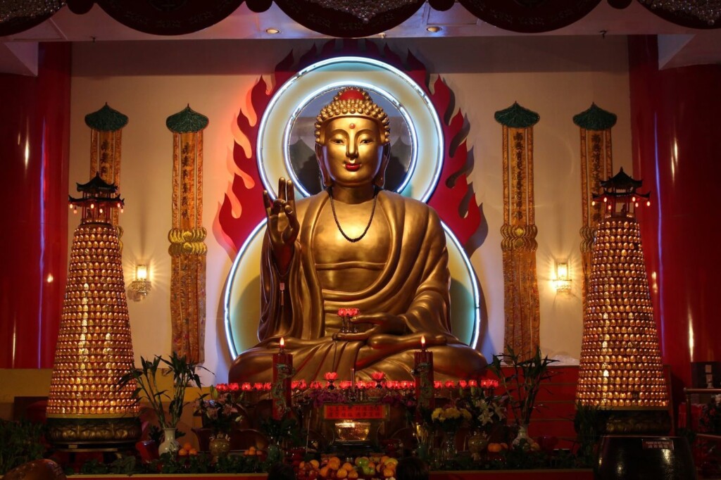 Templo Mahayana, algo que visitar en Chinatown, el barrio chino de New York para todos los públicos