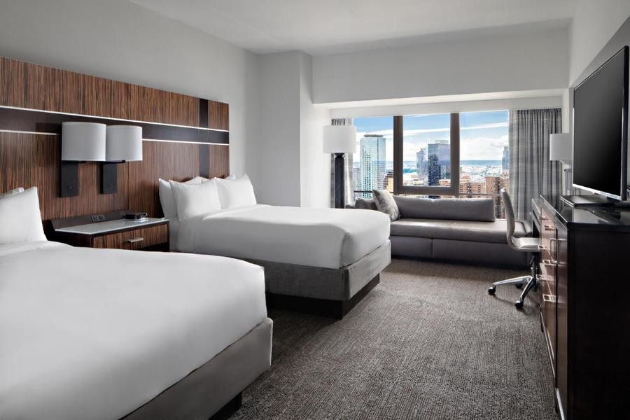 New York Marriott Marquis, best hotels in times square