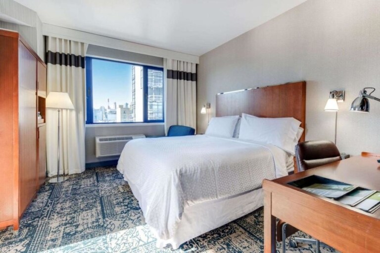 10 Best Cheap Hotels in Queens, New York, in 2024