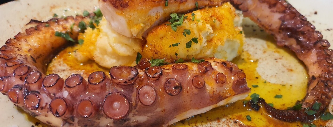 Taberna El Bocadito, un sitio donde comer mariscos en Costa Teguise